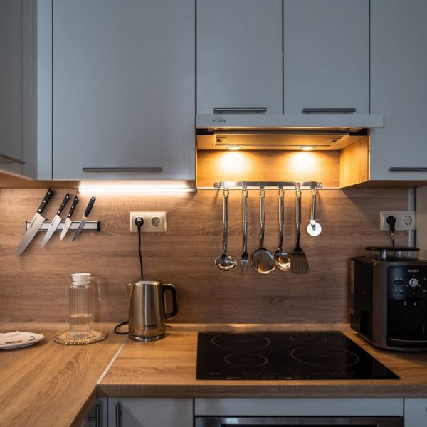 Кухонная подсветка делает гарнитур более эргономичным